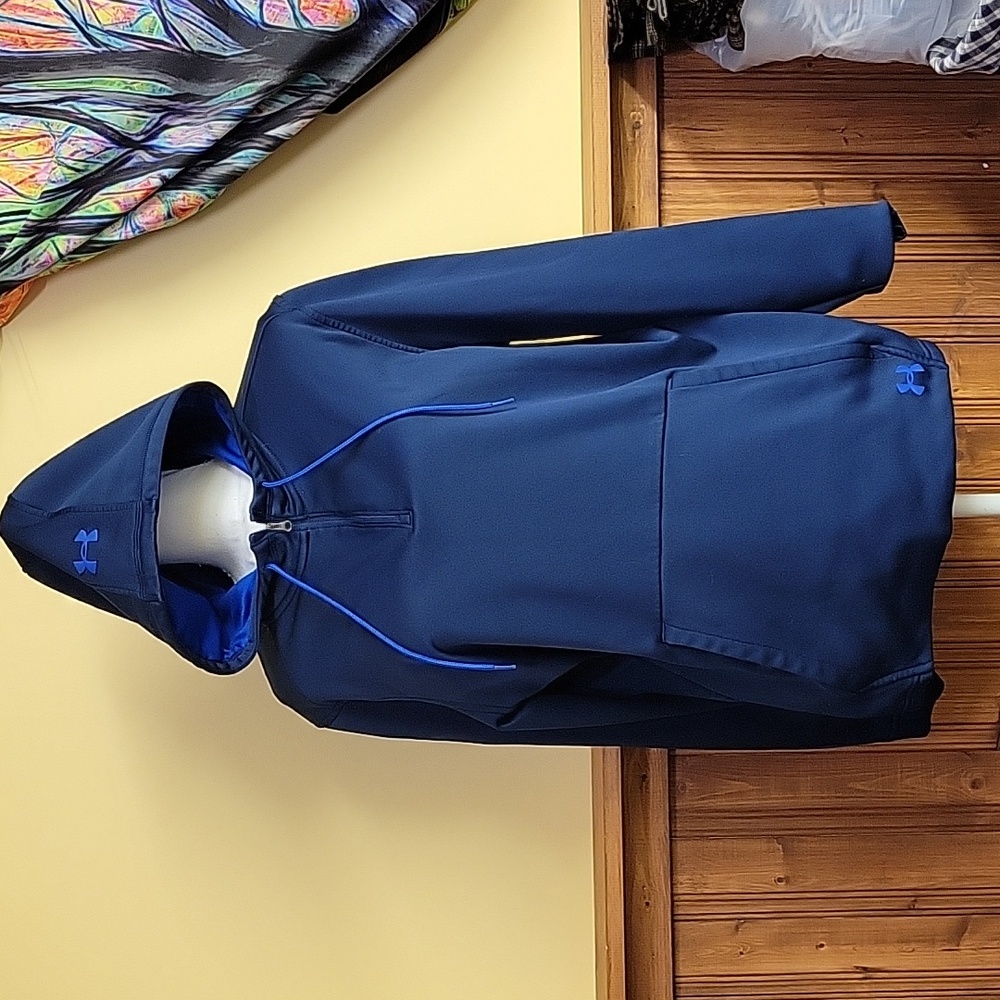 Under Armor men hoodie size large